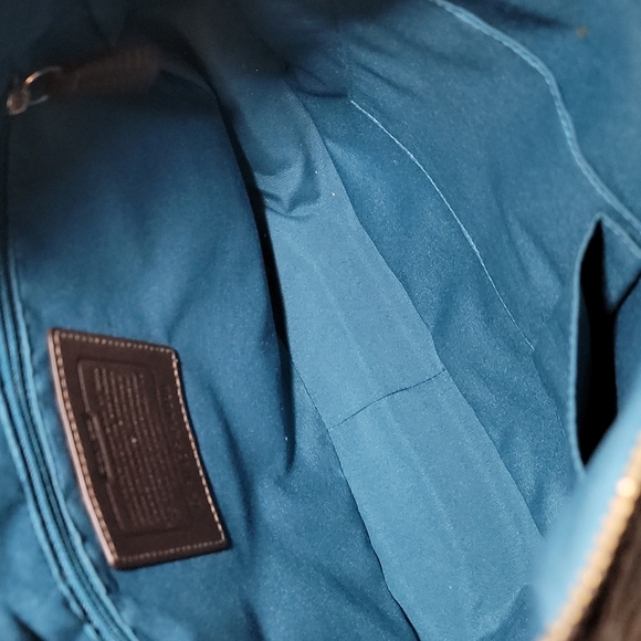 Coach Hobo - Picture 8 of 12